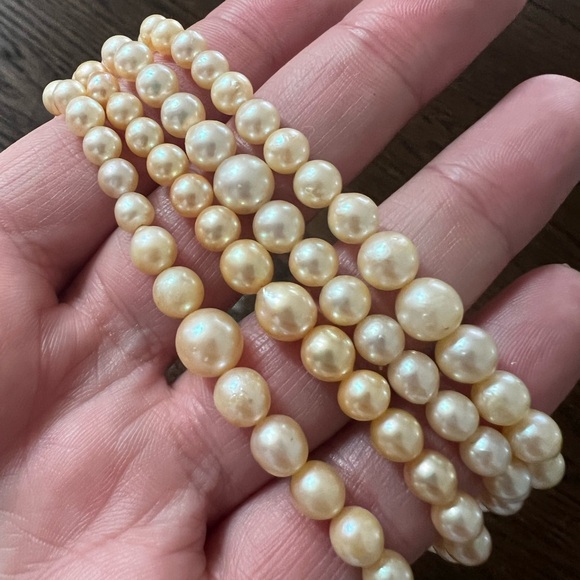 (4)Vintage Graduated Pearl Strand Necklaces - Picture 9 of 10